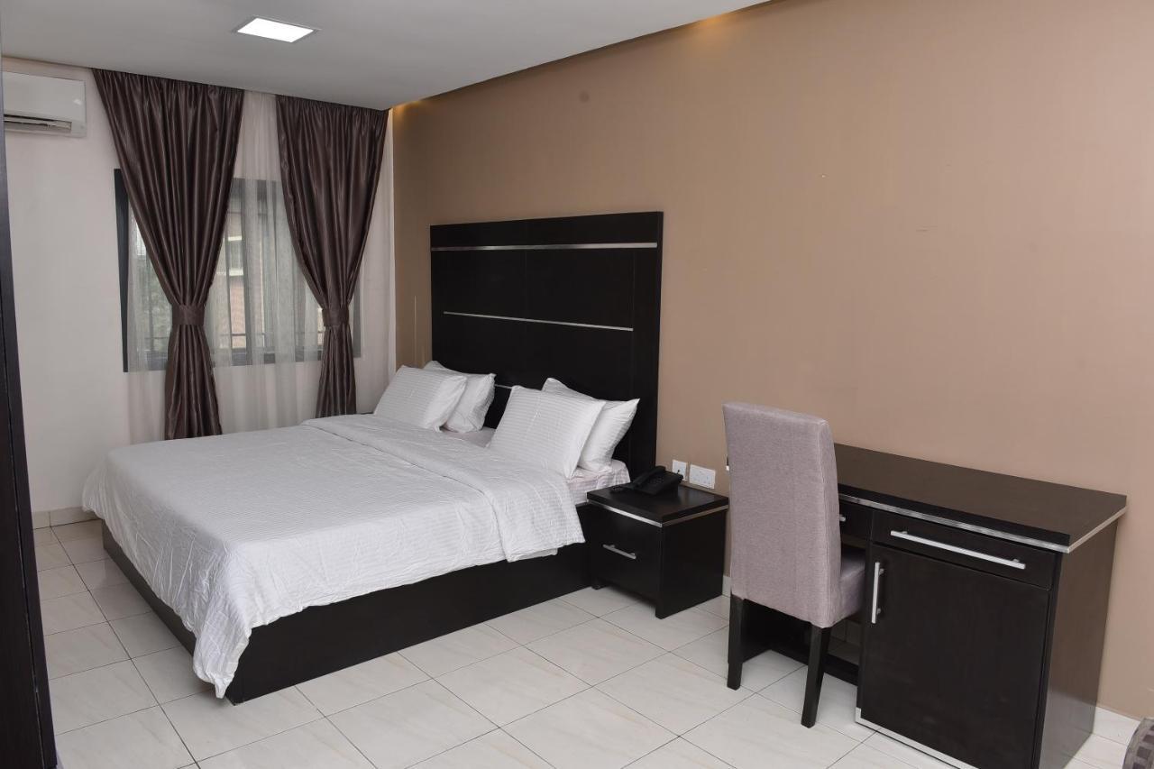 Urban Metro Inn Lagos Exterior photo